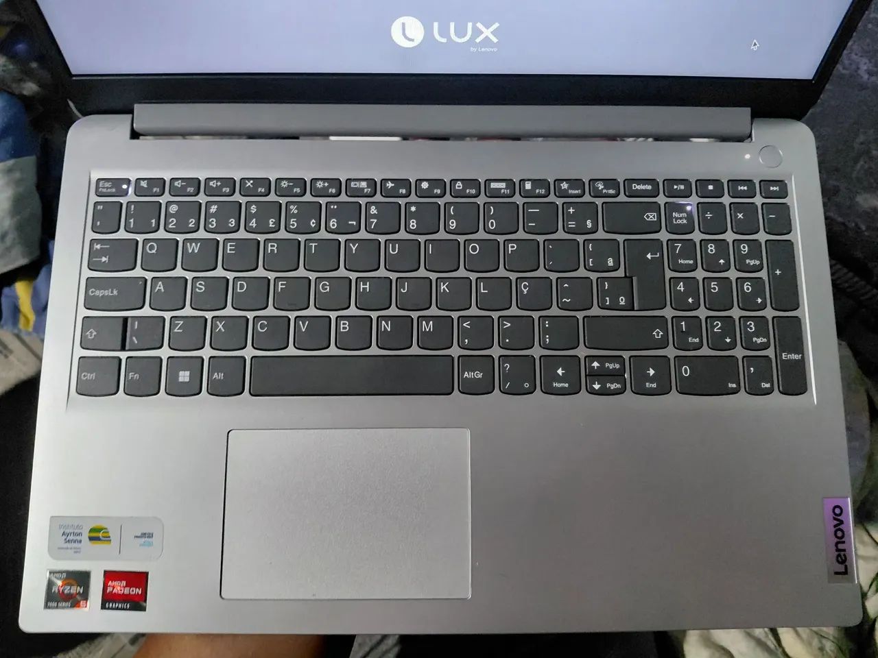 Notebook Lenovo IdeaPad 1 Ryzen 5 | 8GB RAM | SSD 512GB | Linux | 15,6" - Foto 2