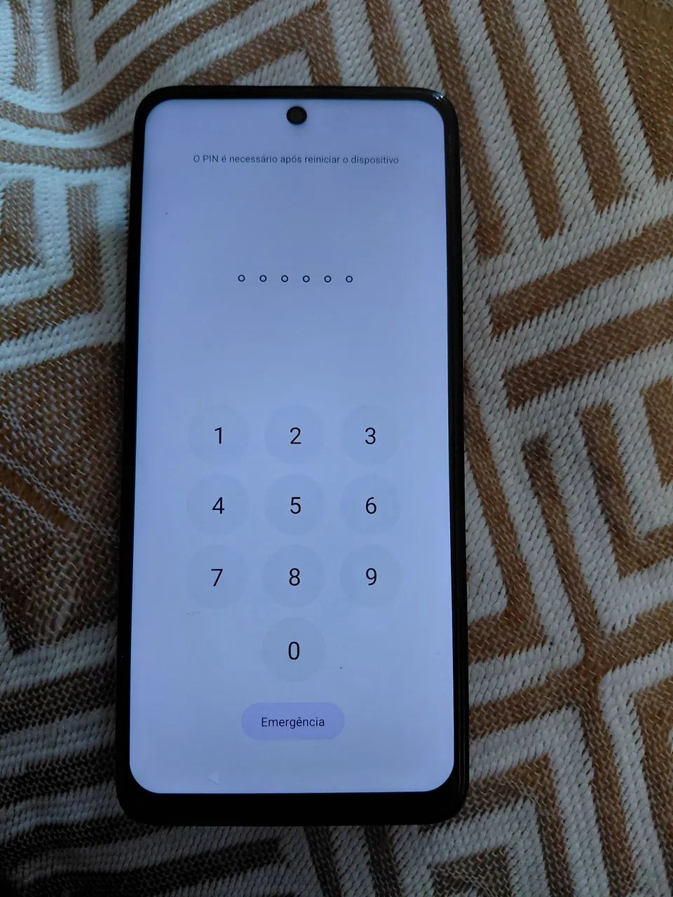 Vendo ou troco celular praticamente novo 500 reais0