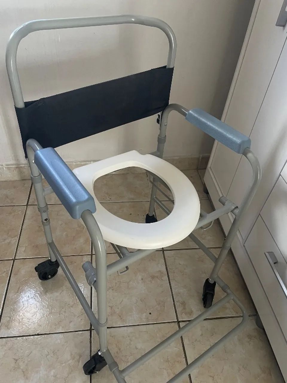 Cadeira de banho  - Foto 2