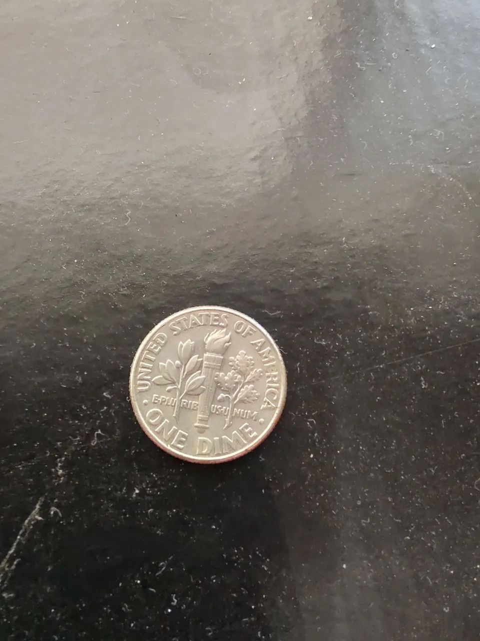 Esta moeda tem valor comercial? - Foto 2