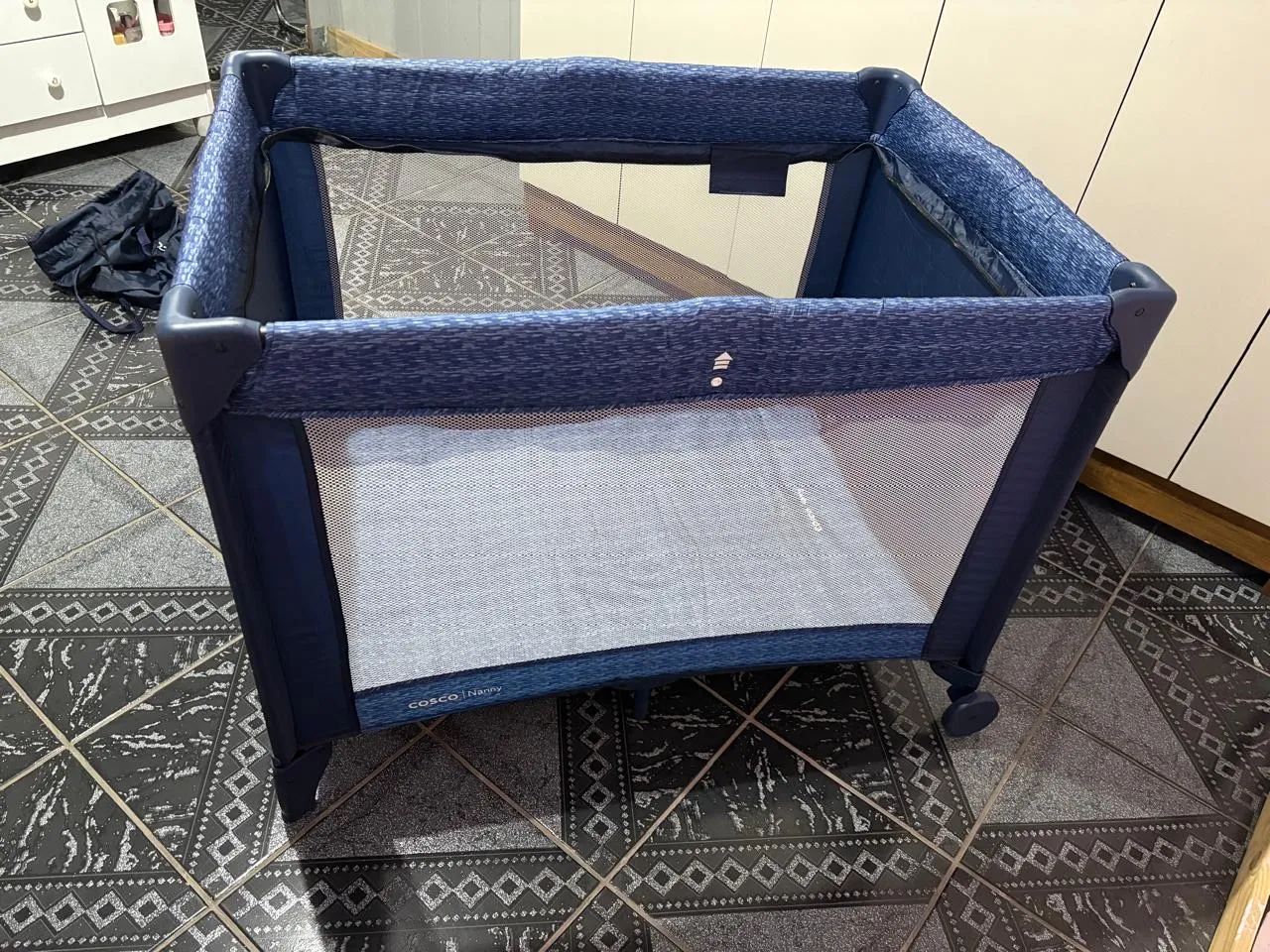 Berço portátil cosco kids nanny 2 alturas - Foto 5