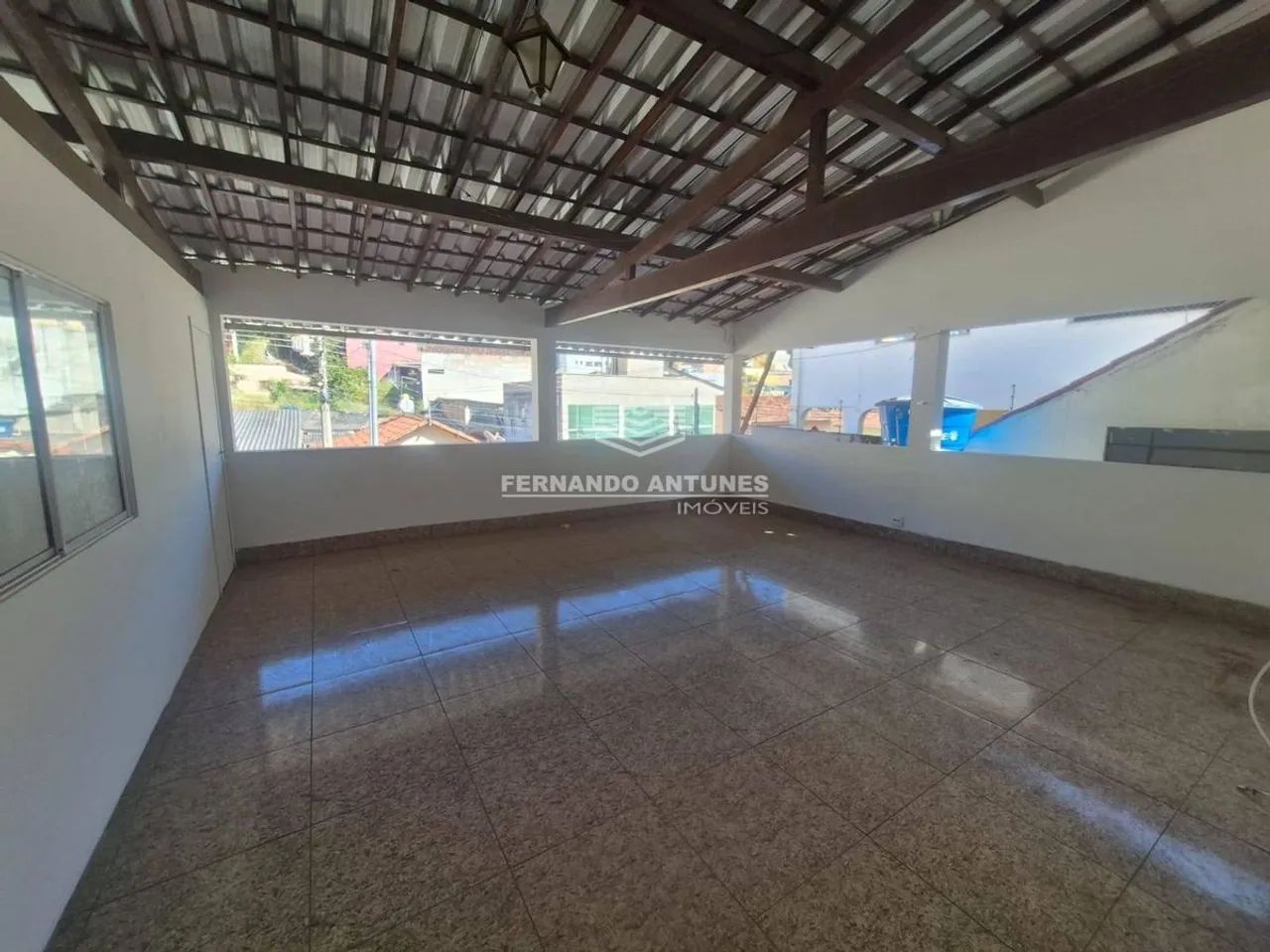 Casa com 4 Quartos para alugar, 150m² - Cachoeirinha - Foto 4