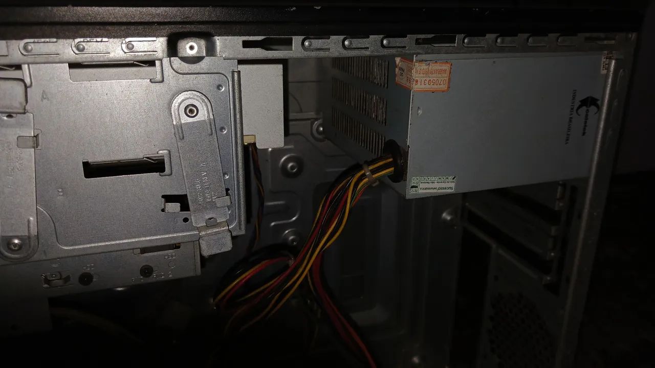 HP Pavilion a6010br  - 2007 - Foto 5