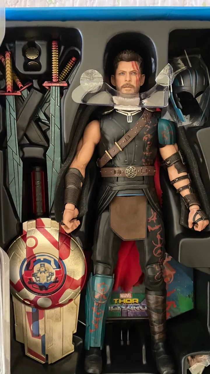 Thor Ragnarok Deluxe Hot Toys - Foto 3