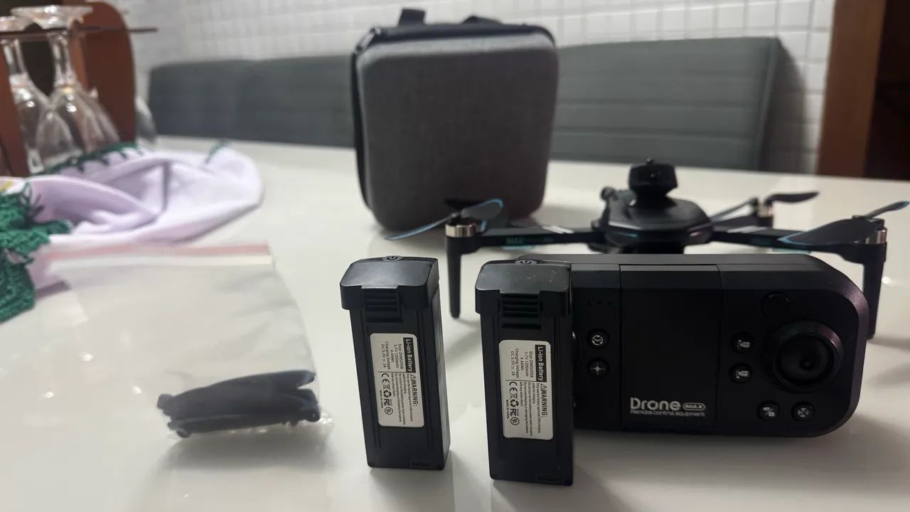 Drone GN506 2 câmeras conecta no celular bom e barato - Foto 2