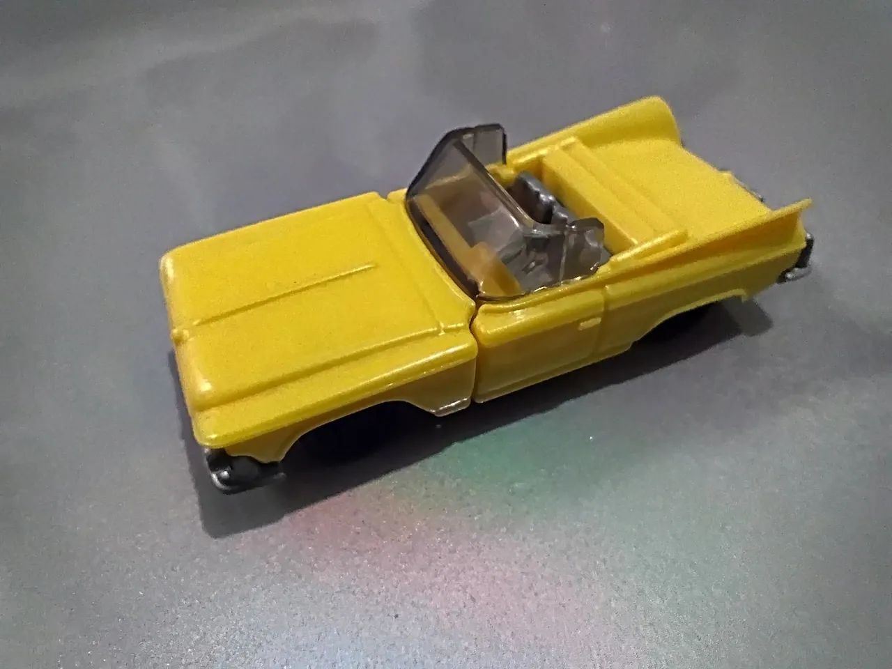 Kinder Ovo - Carros - Foto 2