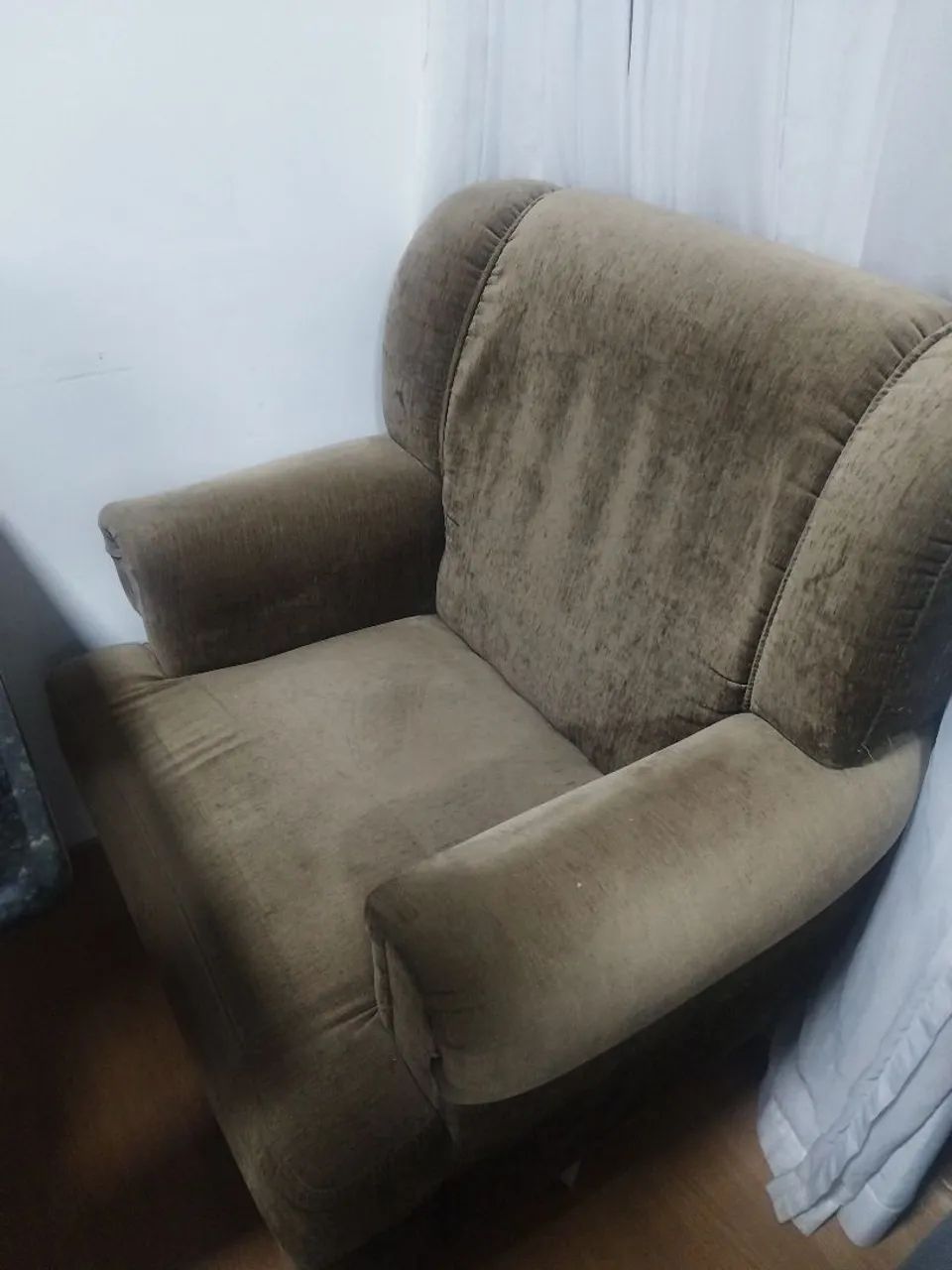 POLTRONA CONFORTÁVEL  - Foto 3
