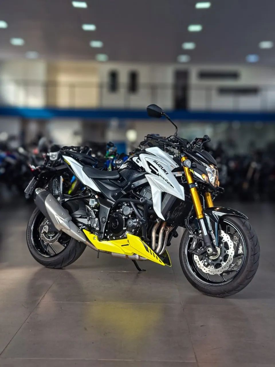 GSX S 750 - Foto 4