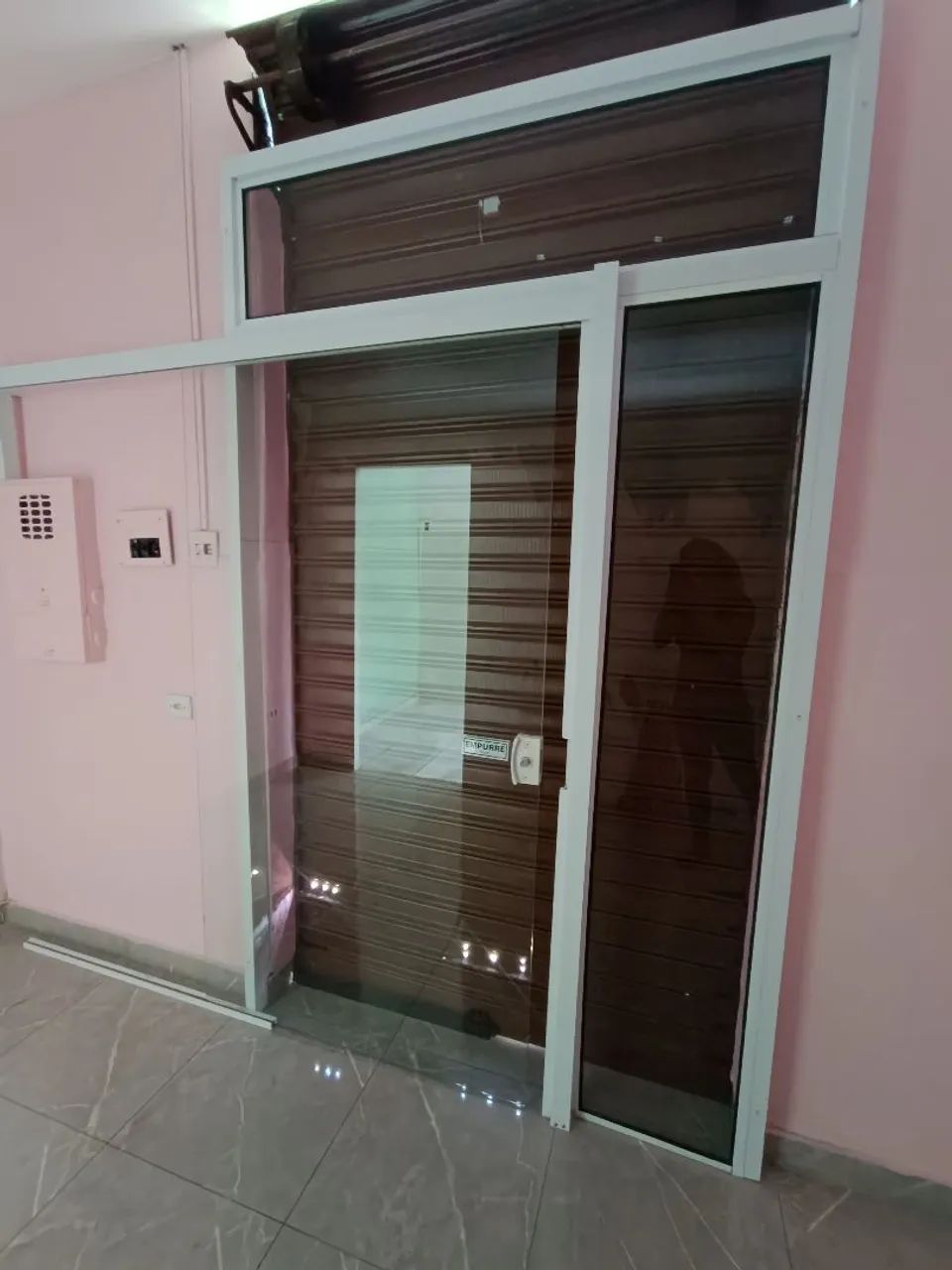 Porta de vidro Comercial de Correr - Foto 2