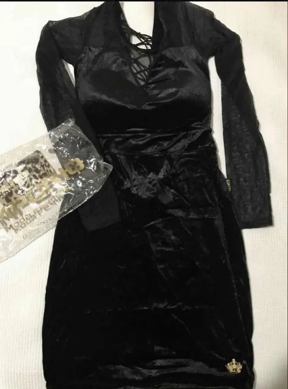 Vestido de veludo com mangas em tule /marca Paula Mello - Foto 4