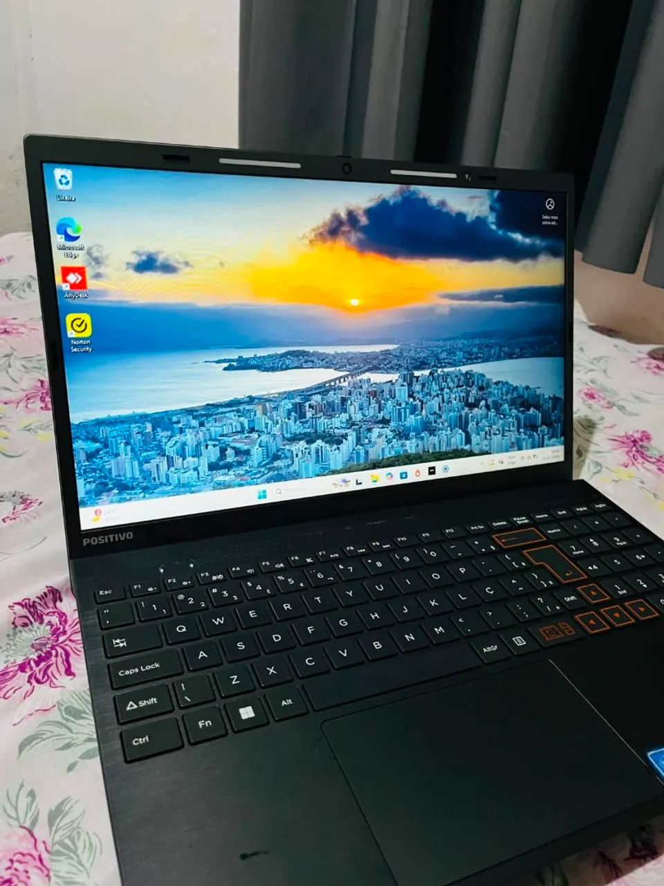 Notebook Positivo 