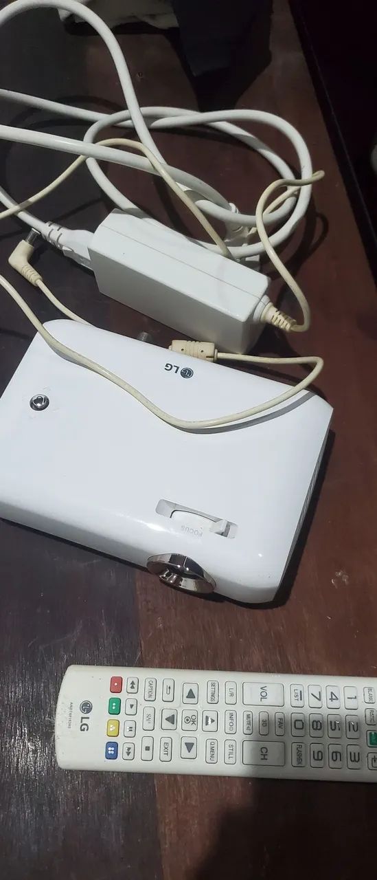 Projetor lg cine bem