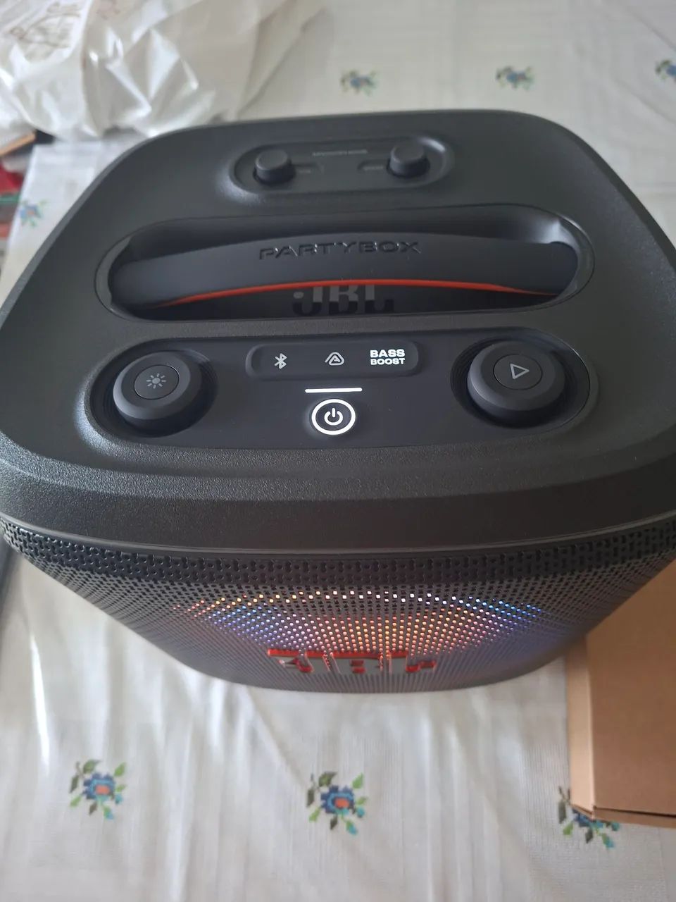 Jbl encore 2 com dois microfone zerinha nunca usada com nota fiscal e garantia  - Foto 5