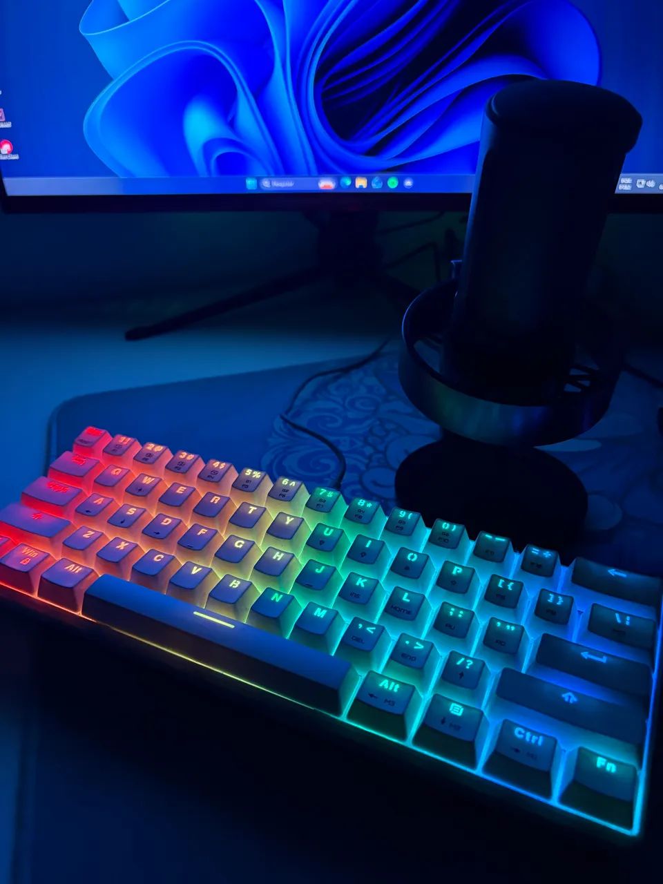 Teclado Ck63 White Rgb switch red - Foto 5