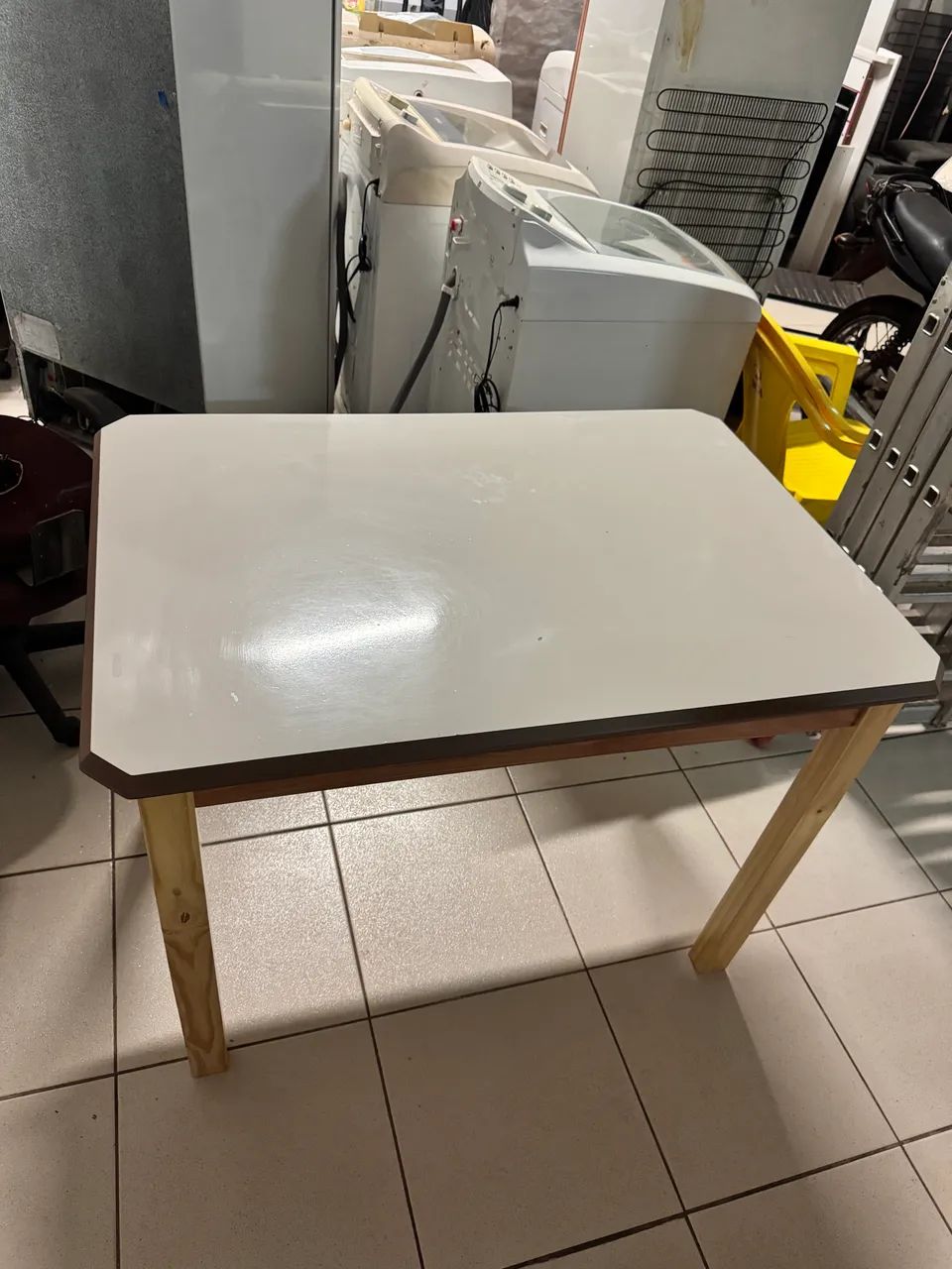 Mesa de madeira 