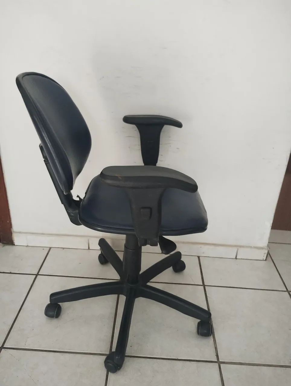 Cadeira de escritório  - Foto 4