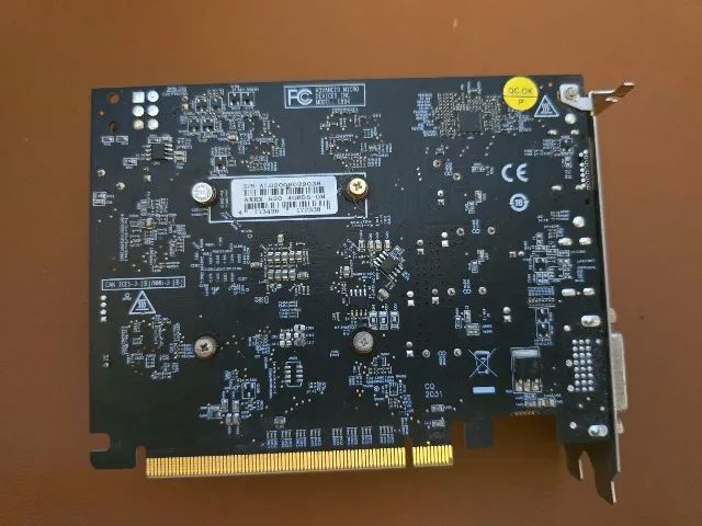 Placa de vídeo Radeon RX 550 4GB - Foto 2