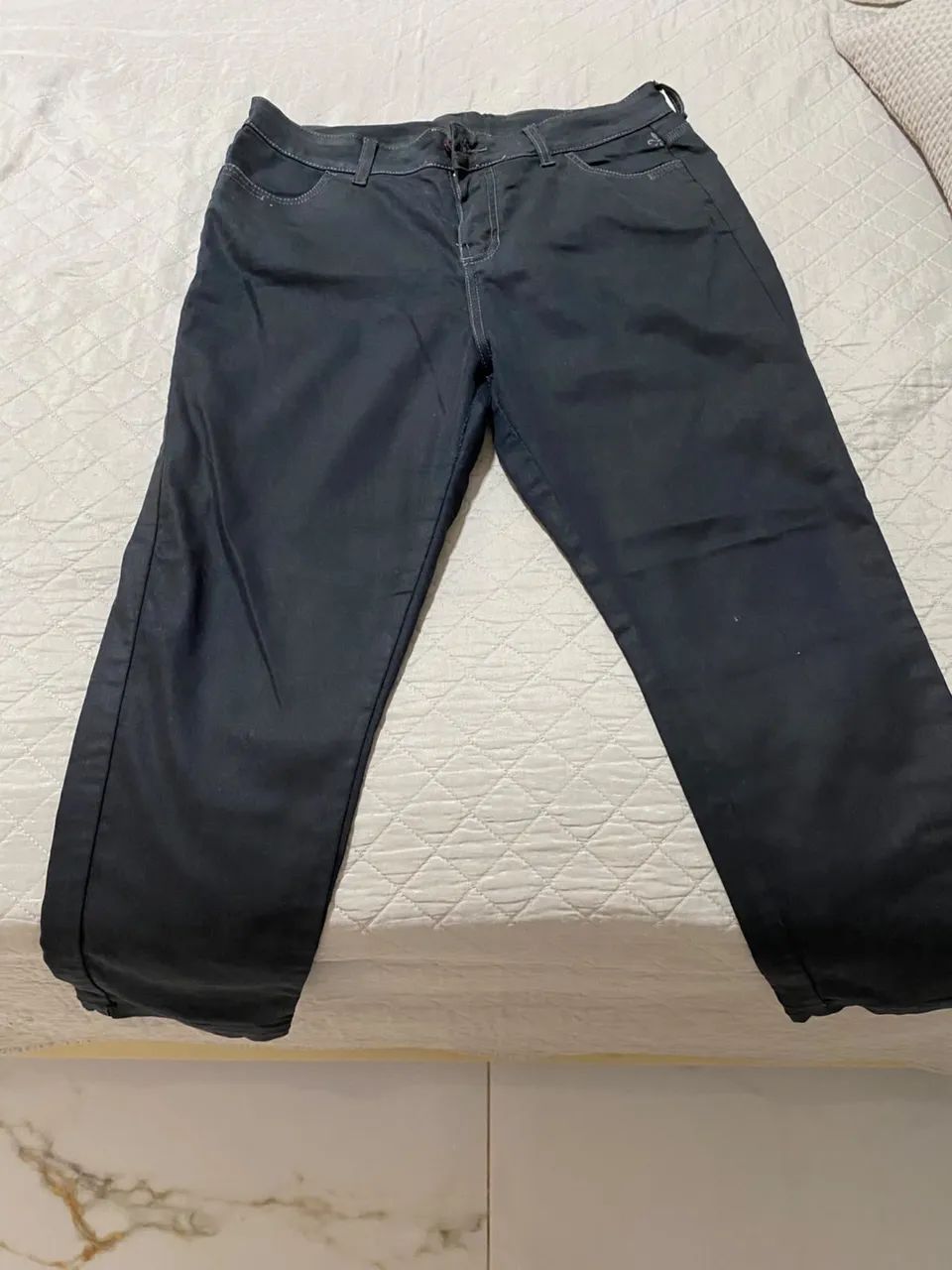 Calça preta 