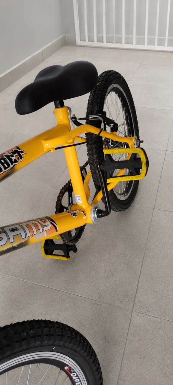 Bicicleta Semi nova - aro 20 - Foto 2