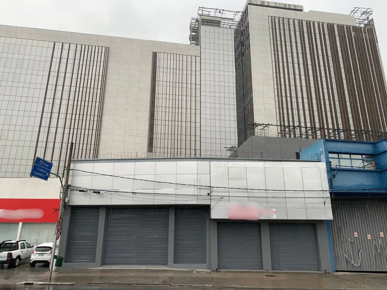 Galpão na Avenida Doutor Abraão Ribeiro, 89  840 m²