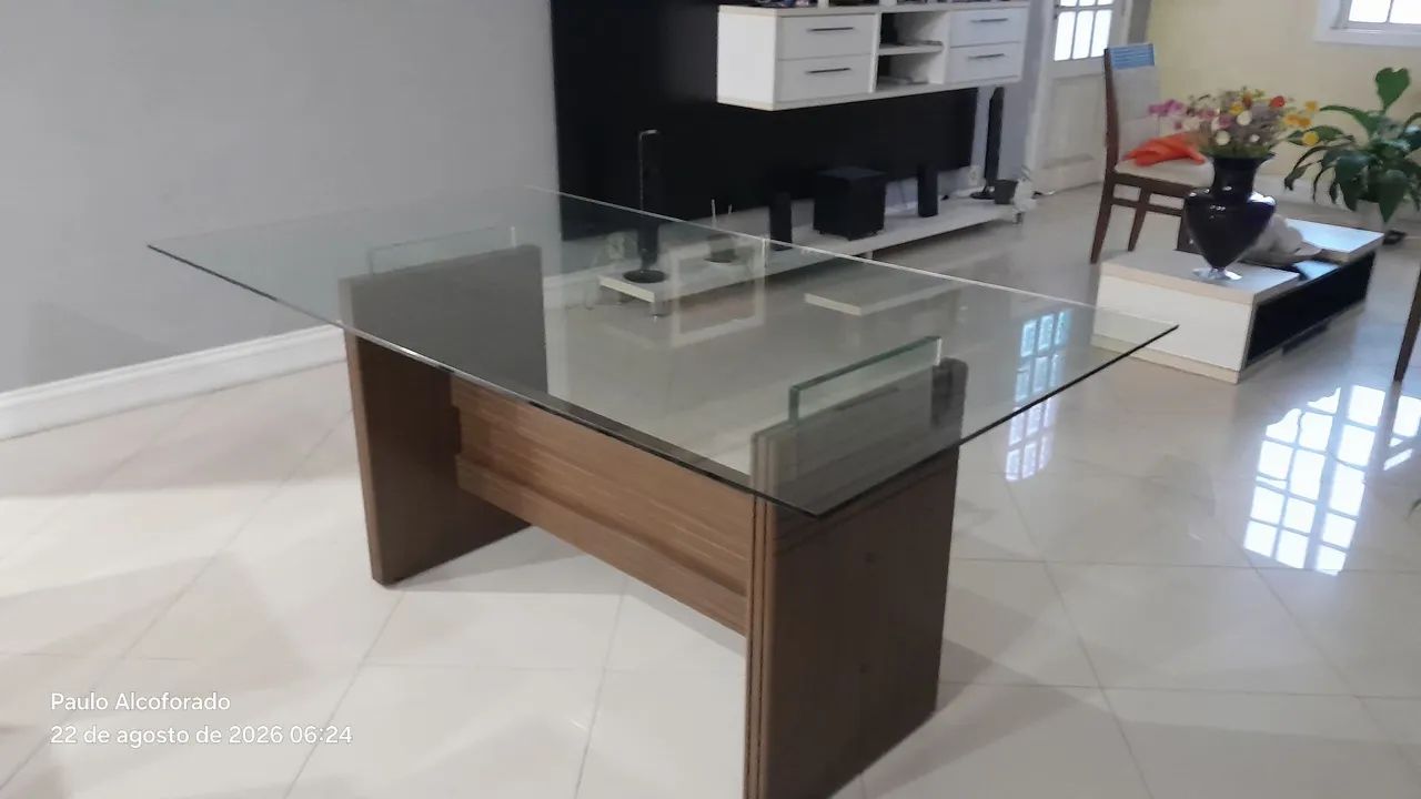 Mesa de vidro e madeira - Foto 2