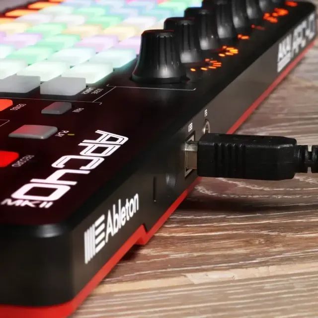 Akai APC 40 - Equipamento nunca usado - Foto 3
