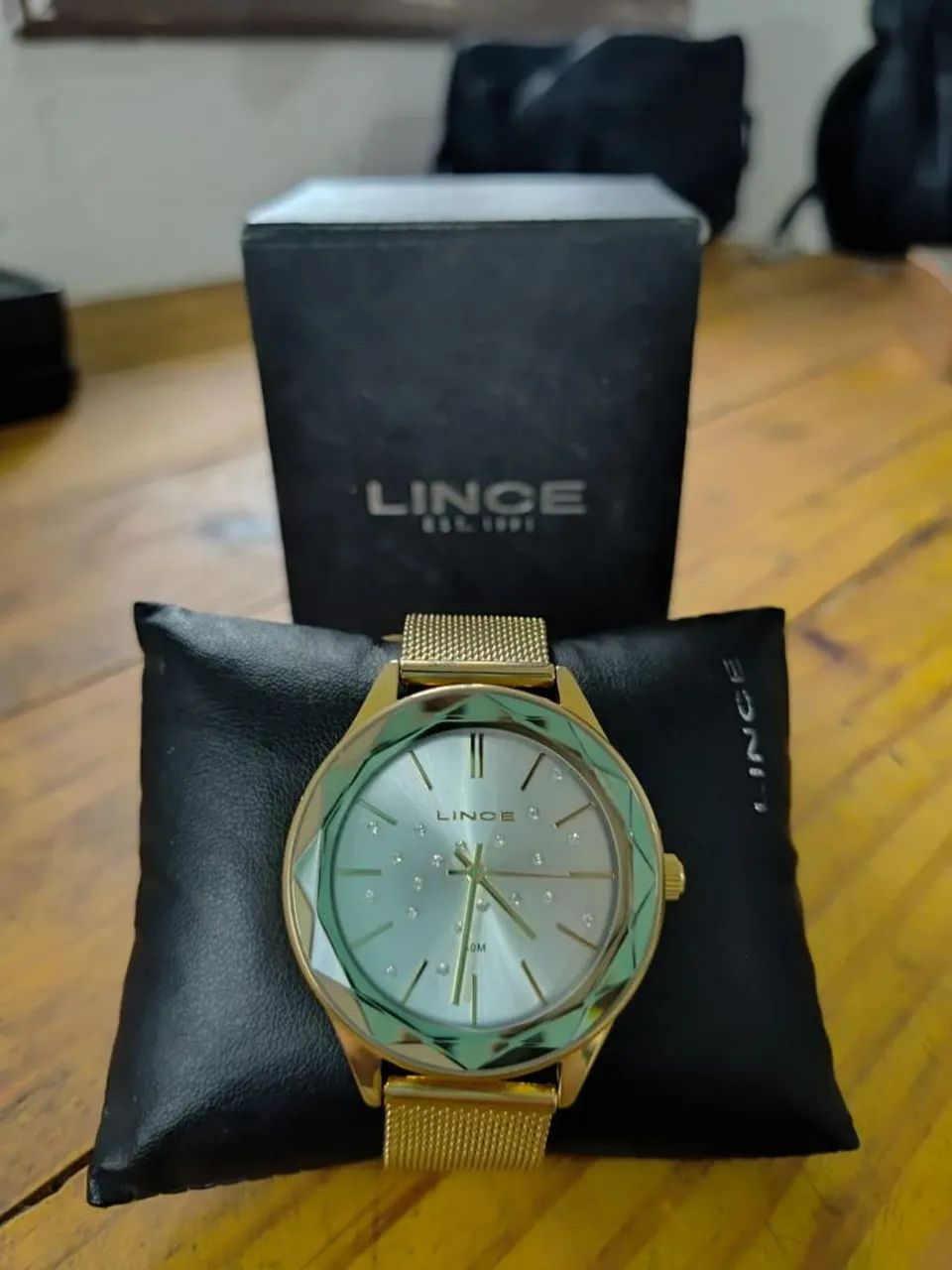 Relogio unisex dourado - Foto 2