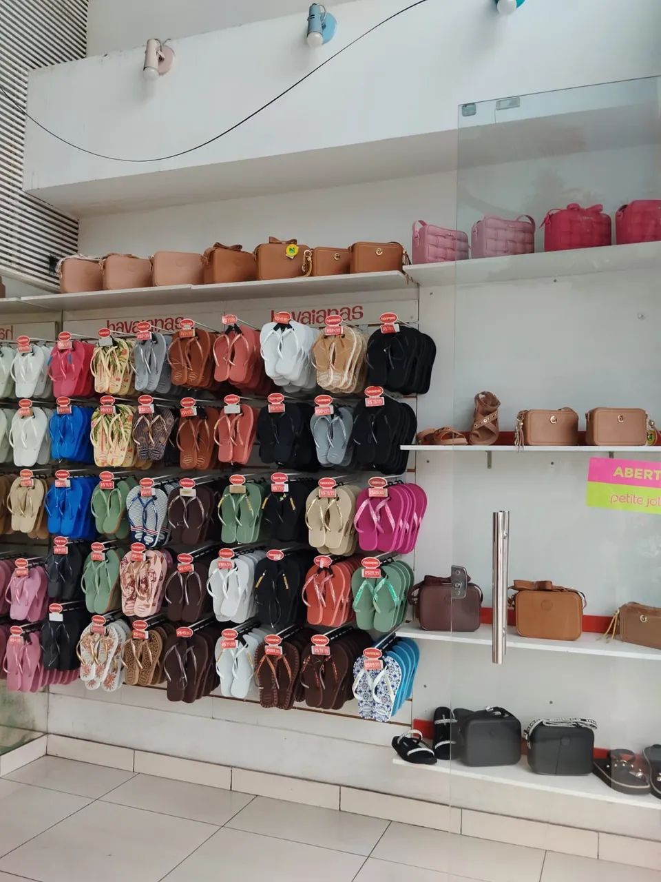 Passo excelente ponto de loja de havaianas no Barreiro  - Foto 3