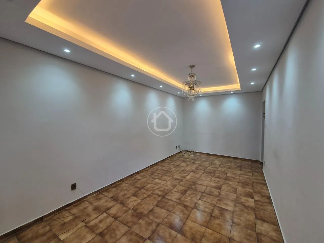 CASA COM PISCINA E 3 DORMITORIOS NA VILA ALBA - Foto 4