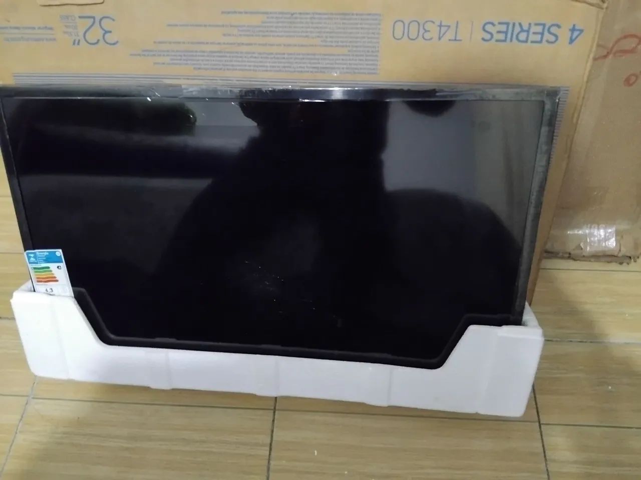 Torro Lote 10 tvs smart 32" polegadas  tizen tela quebrada  - Foto 3