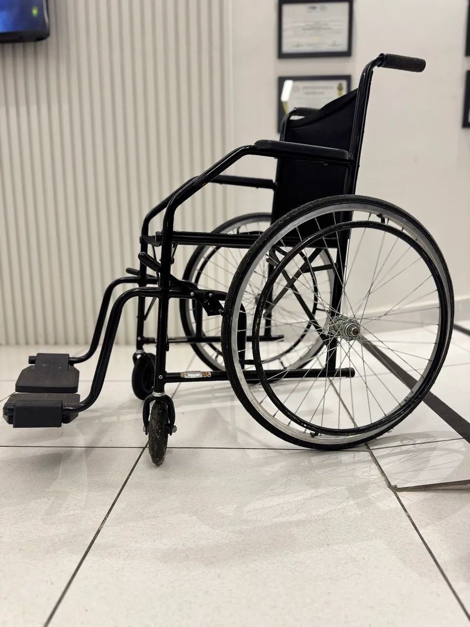 Cadeira de Rodas - Extra - Foto 4