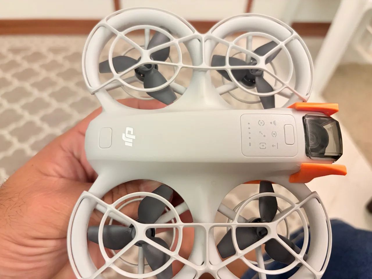 Drone DJI NEO combo + mala de transporte