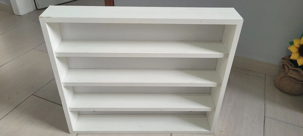 Expositor de esmaltes em MDF 0,56Lx0,475A