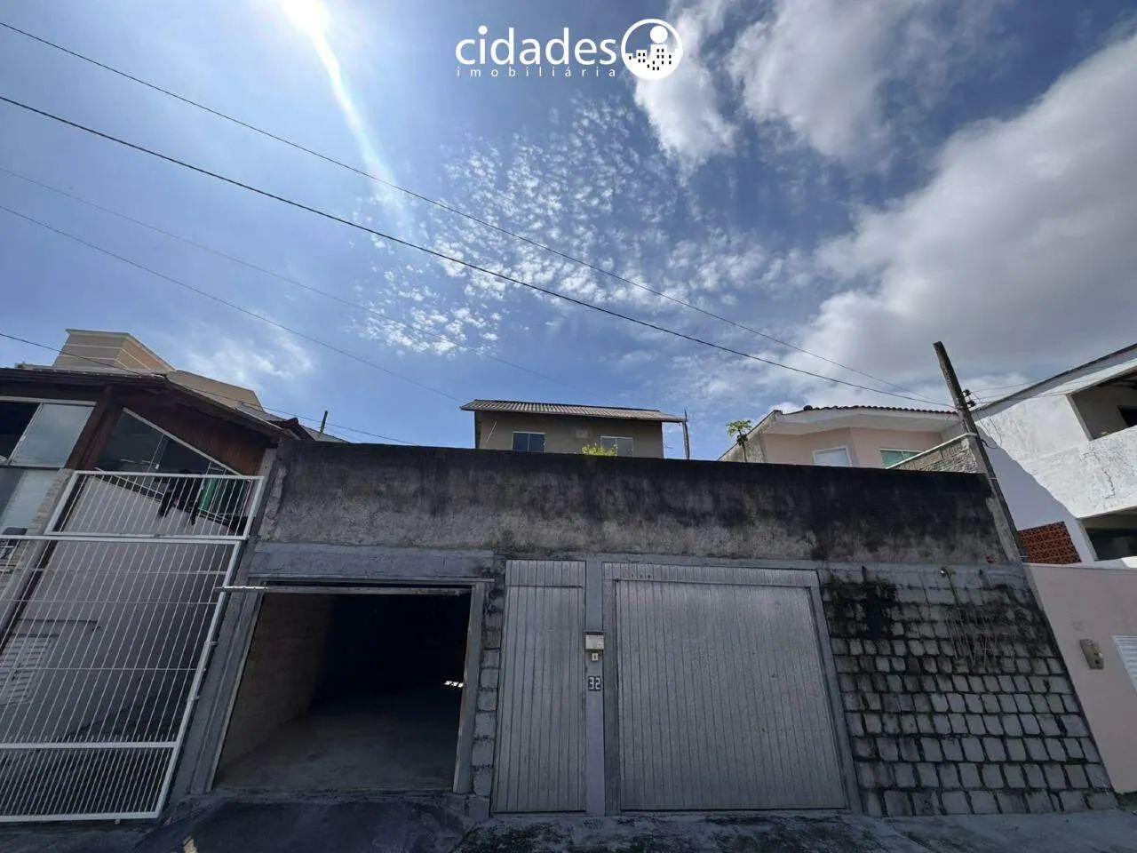Casa para para aluguel no bairro Forquilhas Leste