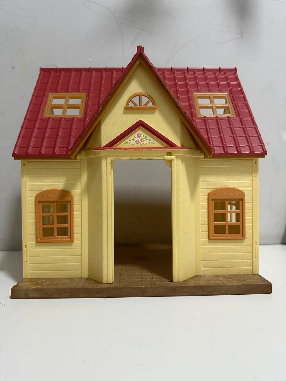 Casa Sylvanian Families Original - Usada (sem porta) ?