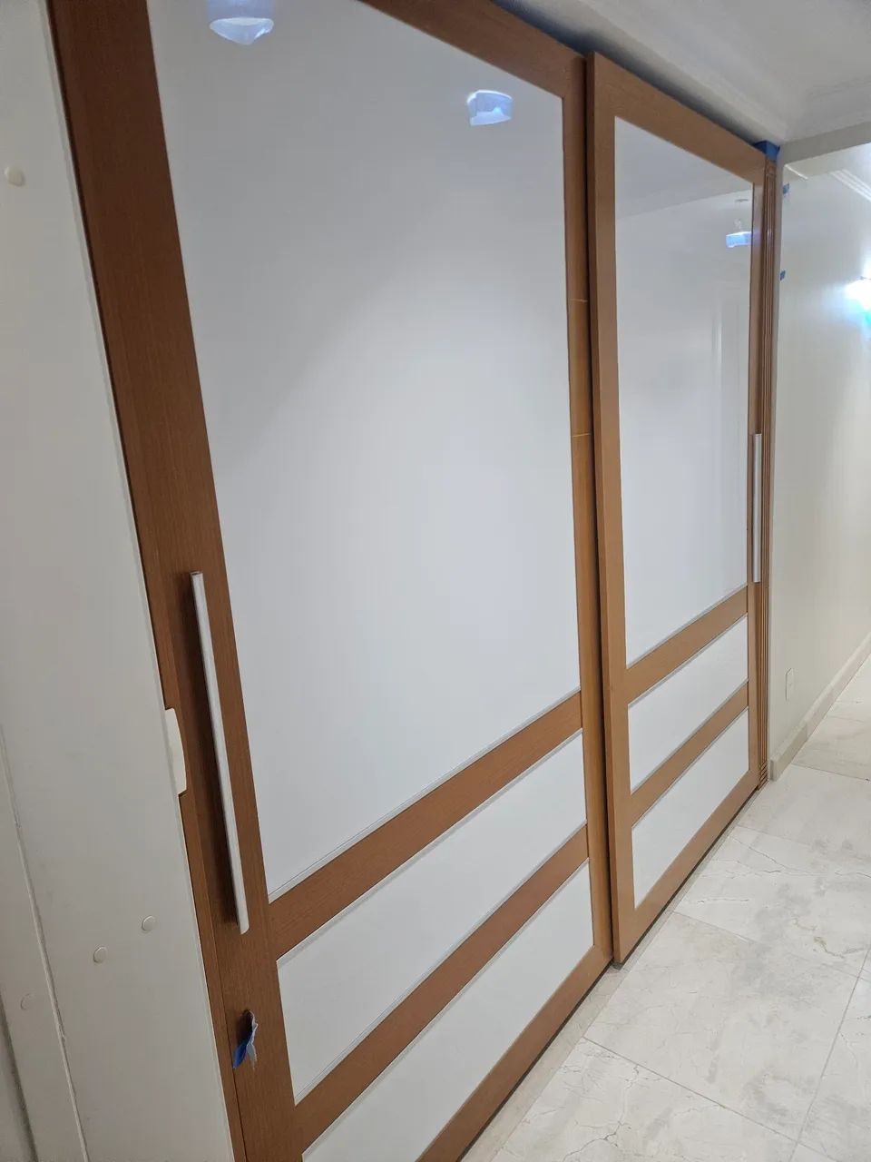 Roupeiro de MDF