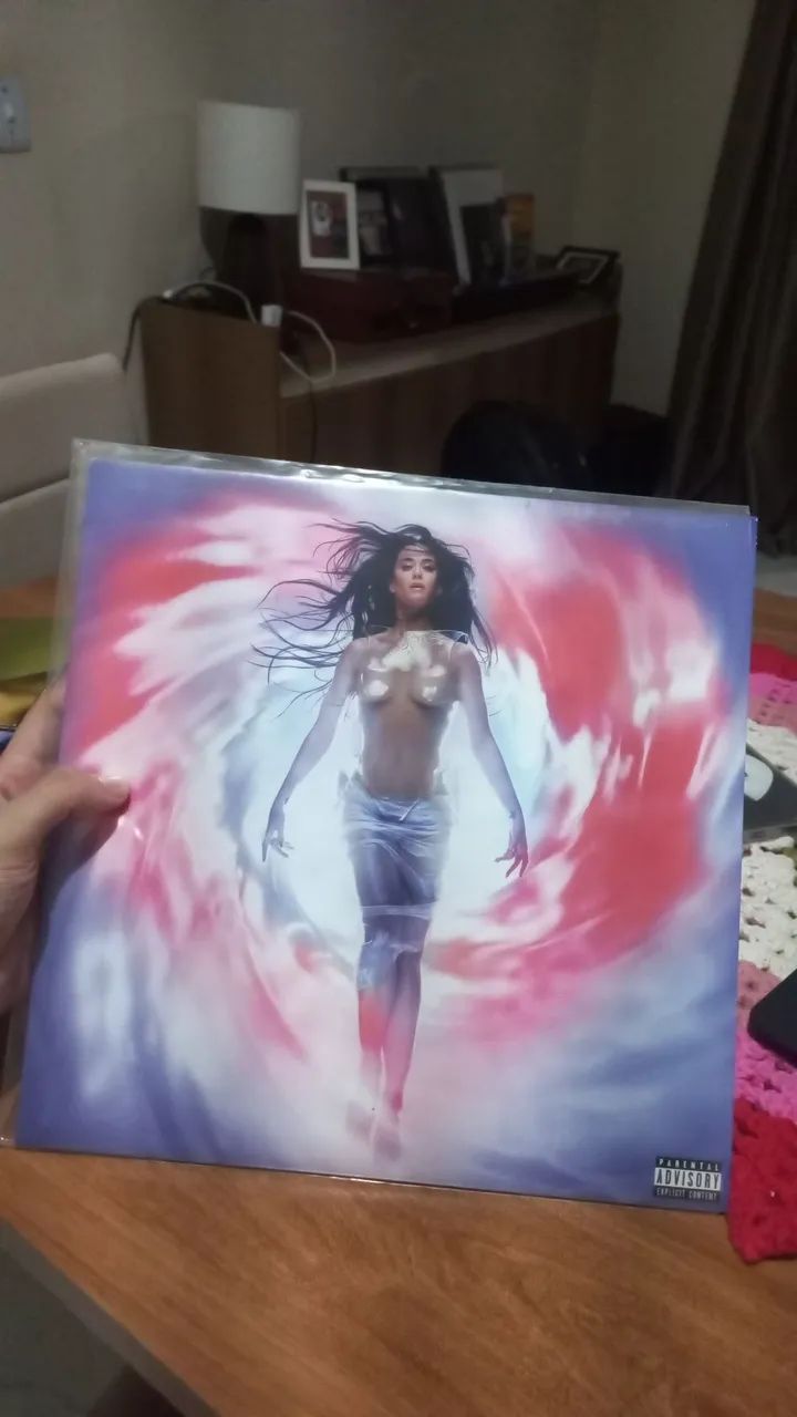 Katy Perry - 143 (Store Exclusive) Autografado - Vinil Prateado - Foto 2