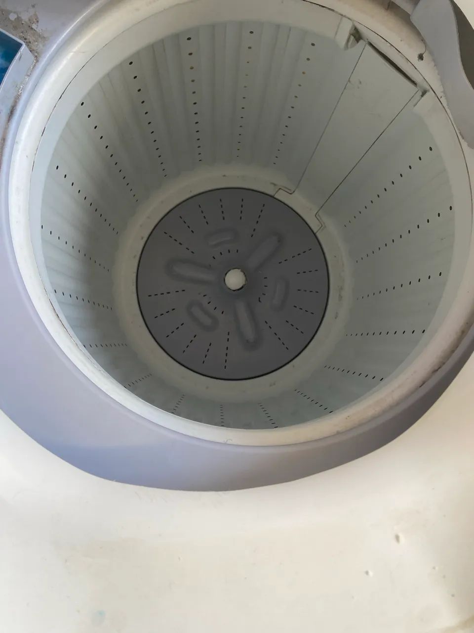 Vendo máquina de lavar estragada 