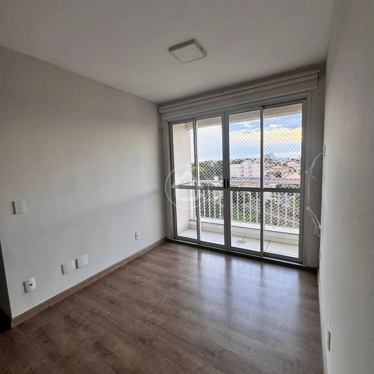 APARTAMENTO 3 QUARTOS SENDO 1 SUITE