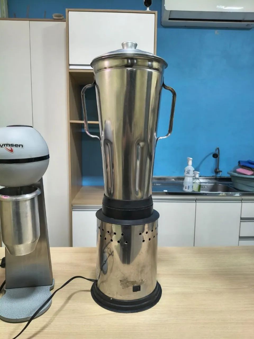 Equipamento de milkshake e liquidificador industrial 6 litros  - Foto 3