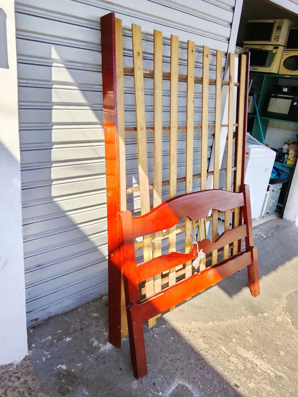 Cama de casal madeira maciça