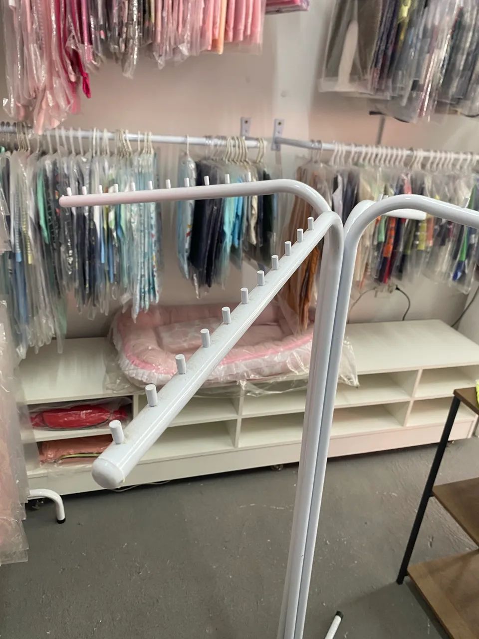ARARA DE ROUPAS PARA LOJA - Foto 4