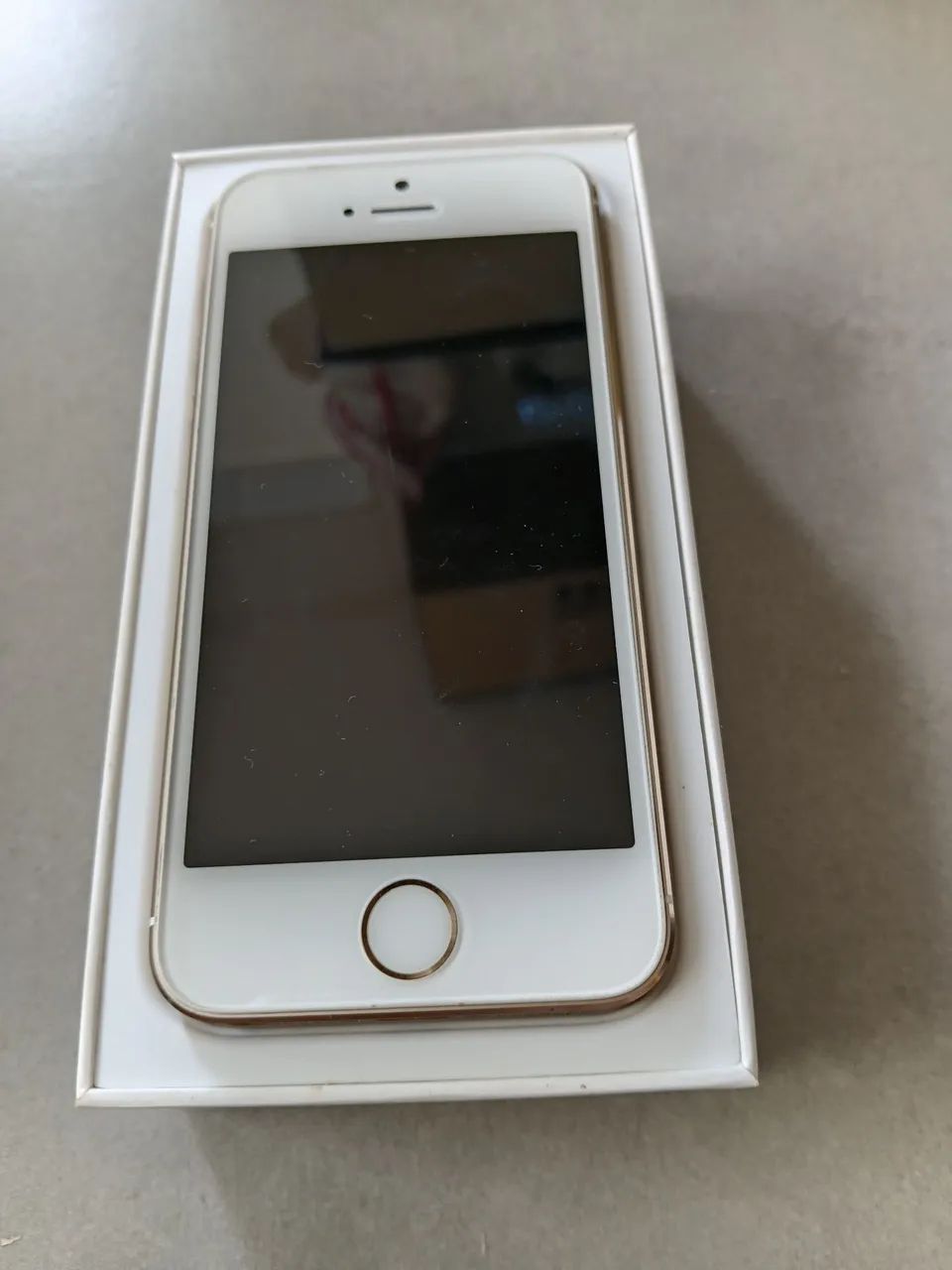 Apple iPhone 5S 32Gb usado colecionador - Celulares e Smartphones