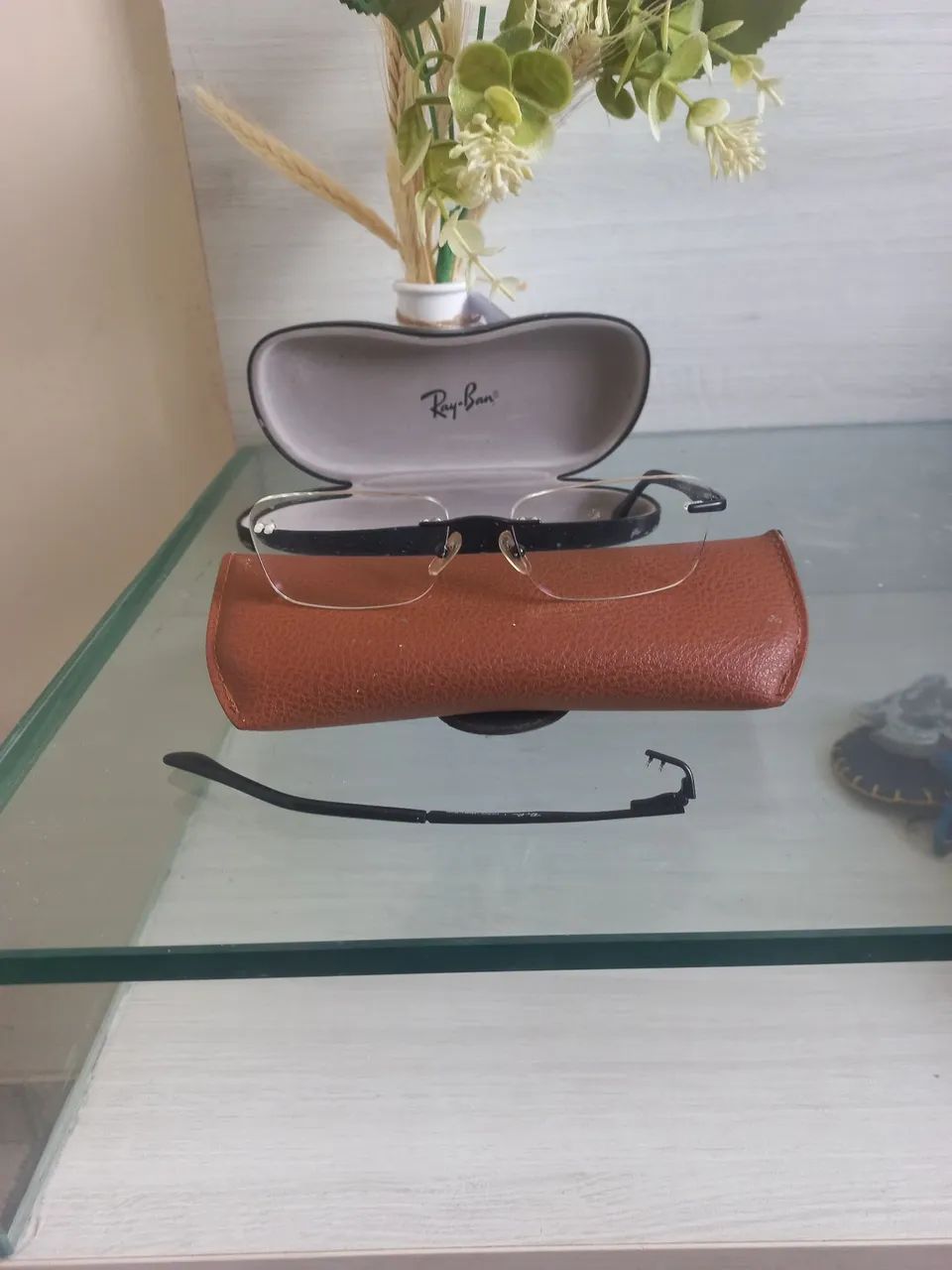 Vendo armações de óculos usadas. Preço a combinar - Foto 4