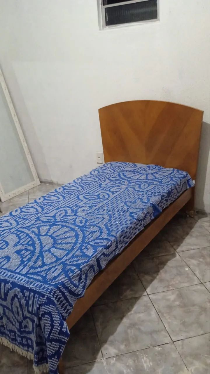 Cama de madeira com colchão solteiro - Foto 2