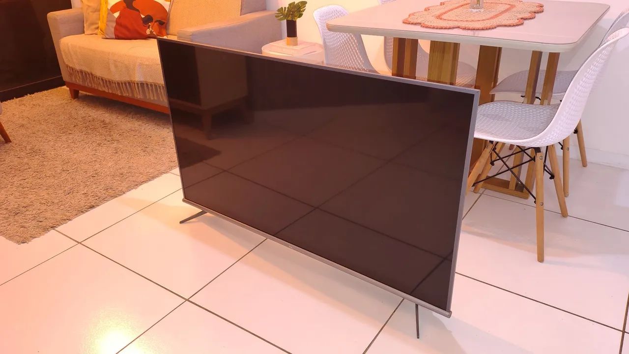 Smart TV TCL 55" com defeito