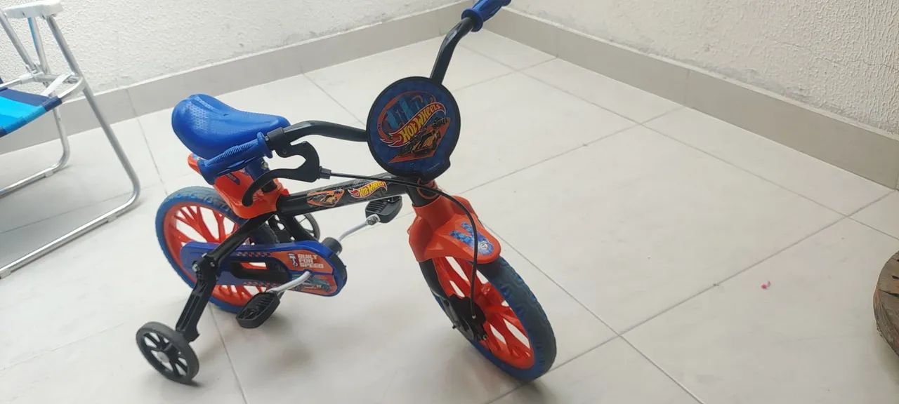 Bicicleta infantil Hot wheels - Foto 3