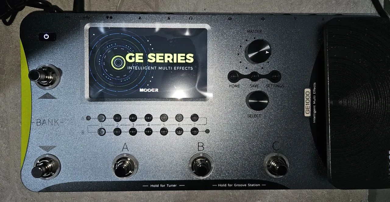 Pedaleira Mooer GE1000 - NOVA NA CAIXA