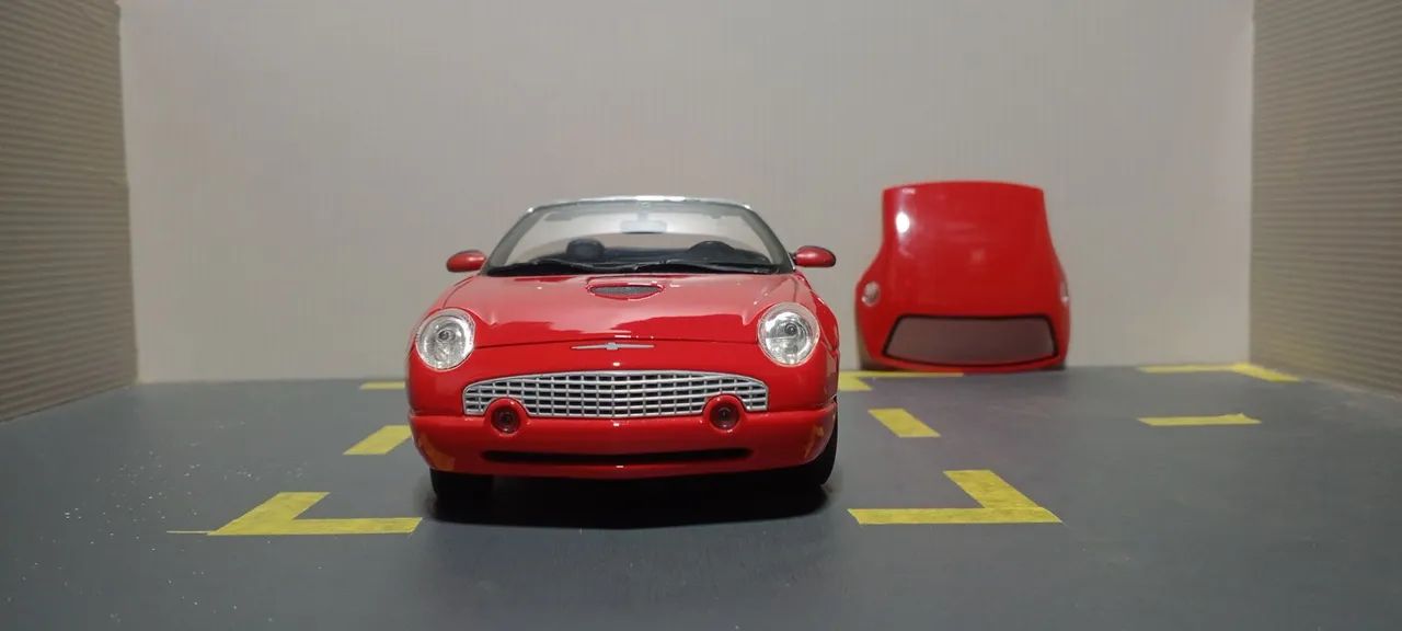 Ford Thunderbird Maisto - Foto 4