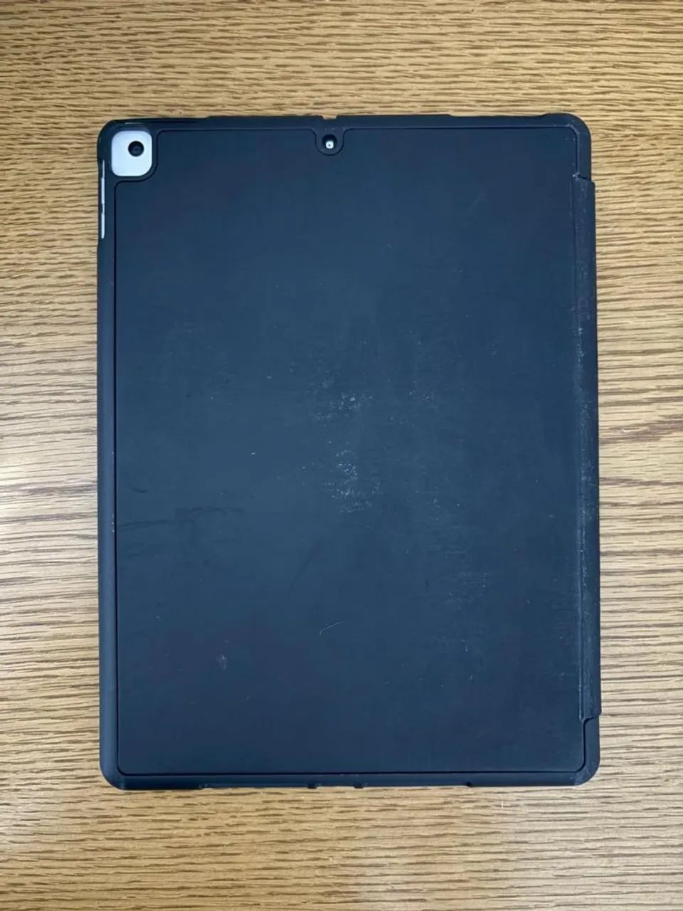 Ipad 7 32gb prata com capa magnética  - Foto 4